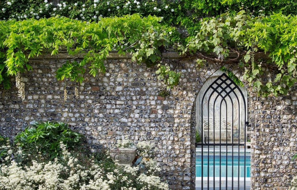 pool gate